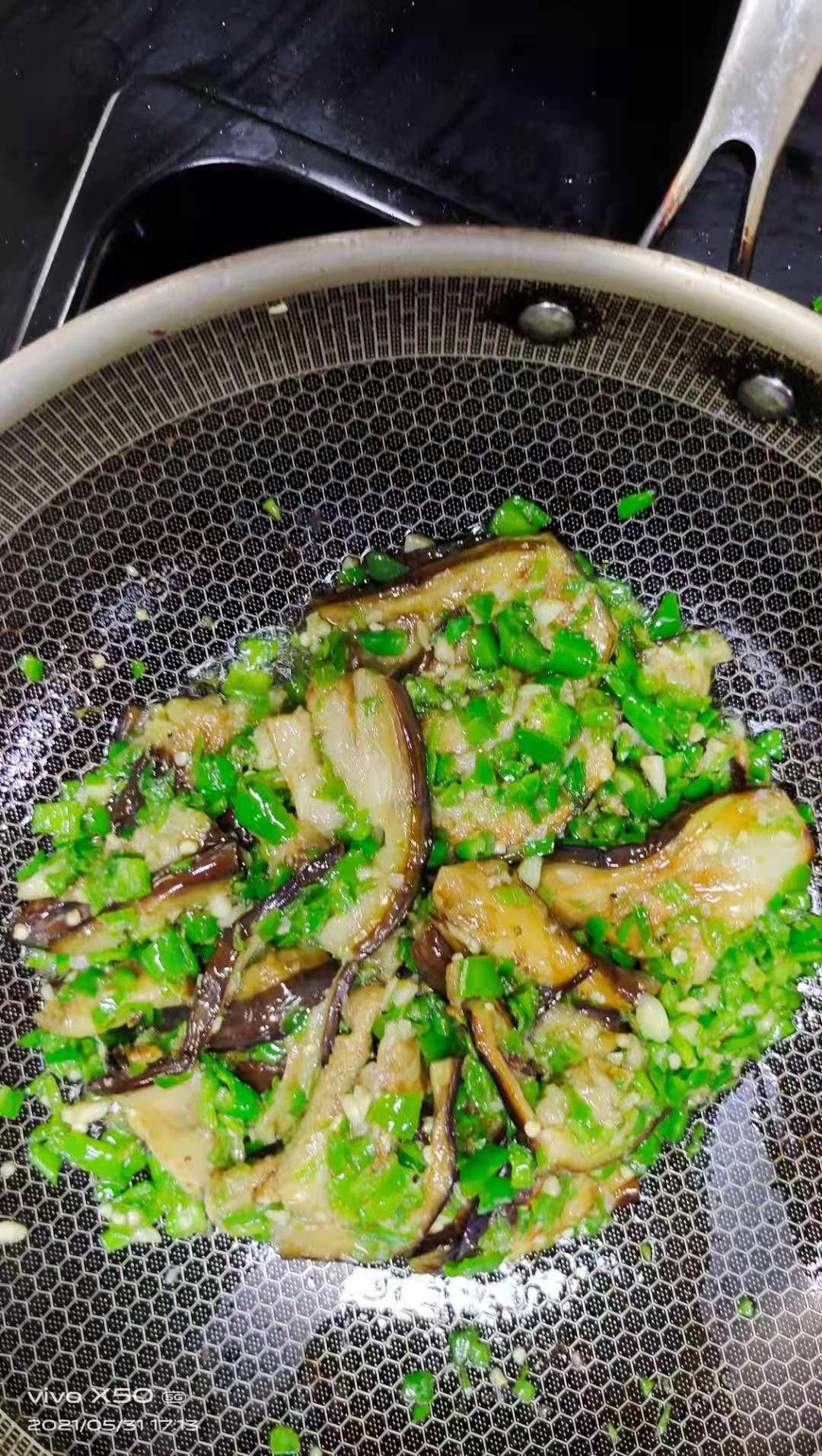 青椒炒茄子的做法