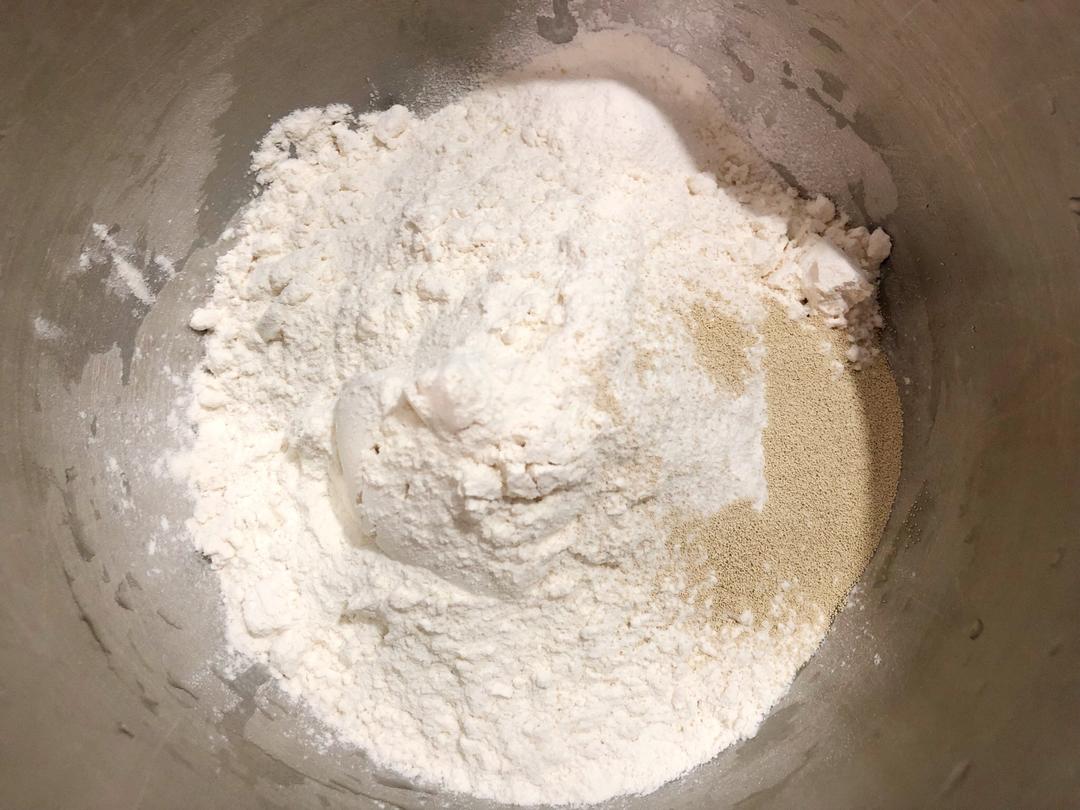 纯奶手撕吐司的做法 步骤1