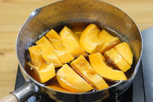 快手炖菜--日式煮南瓜的做法 步骤3