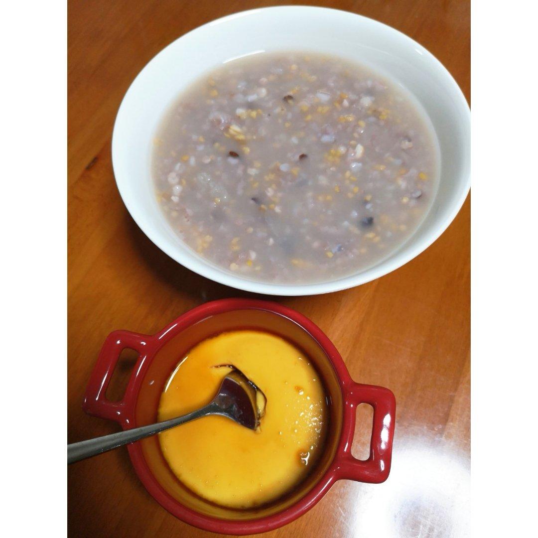 滑嫩嫩的蒸蛋羹