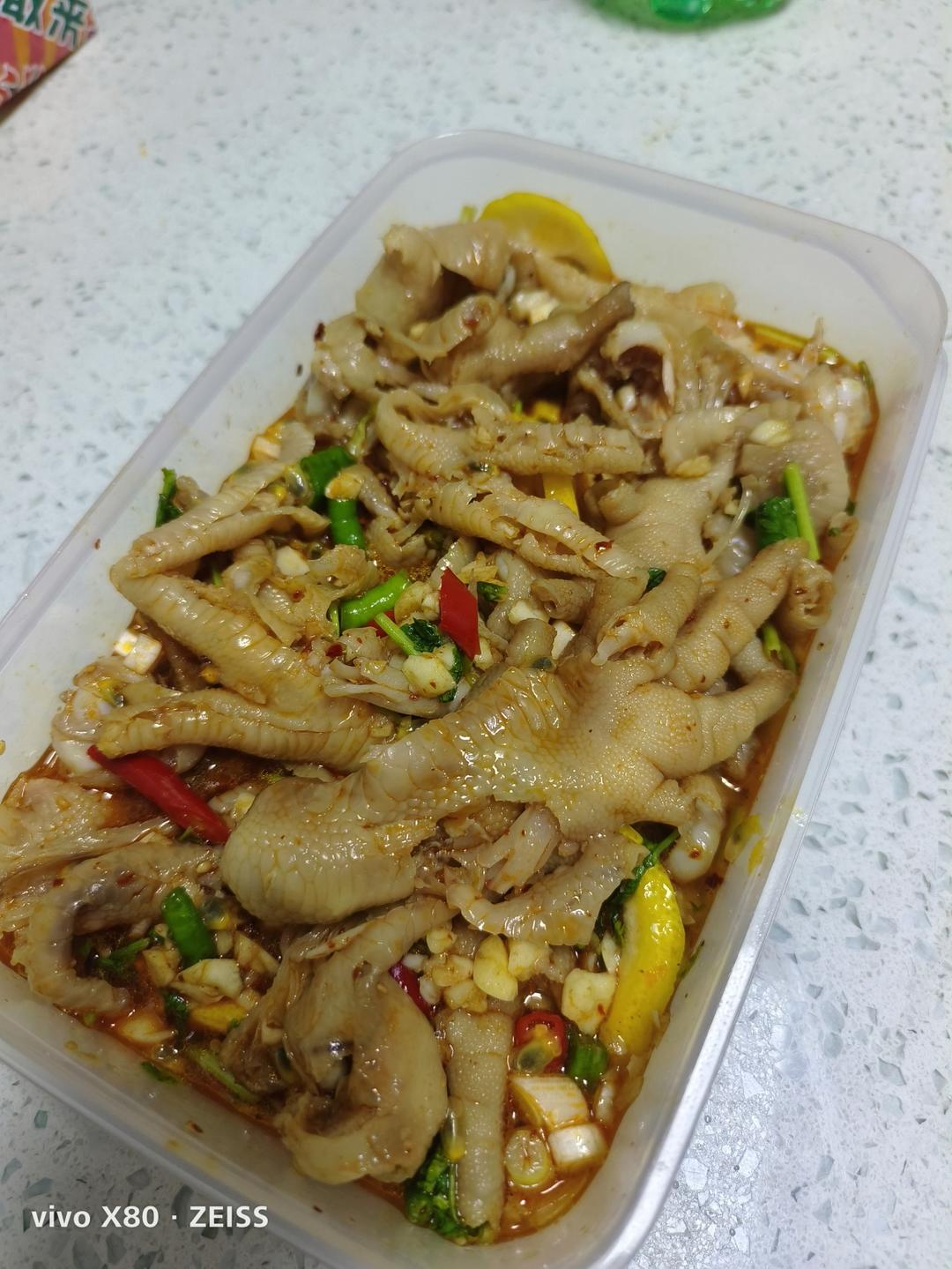 柠檬无骨鸡爪，酸辣开胃，劲道Q弹