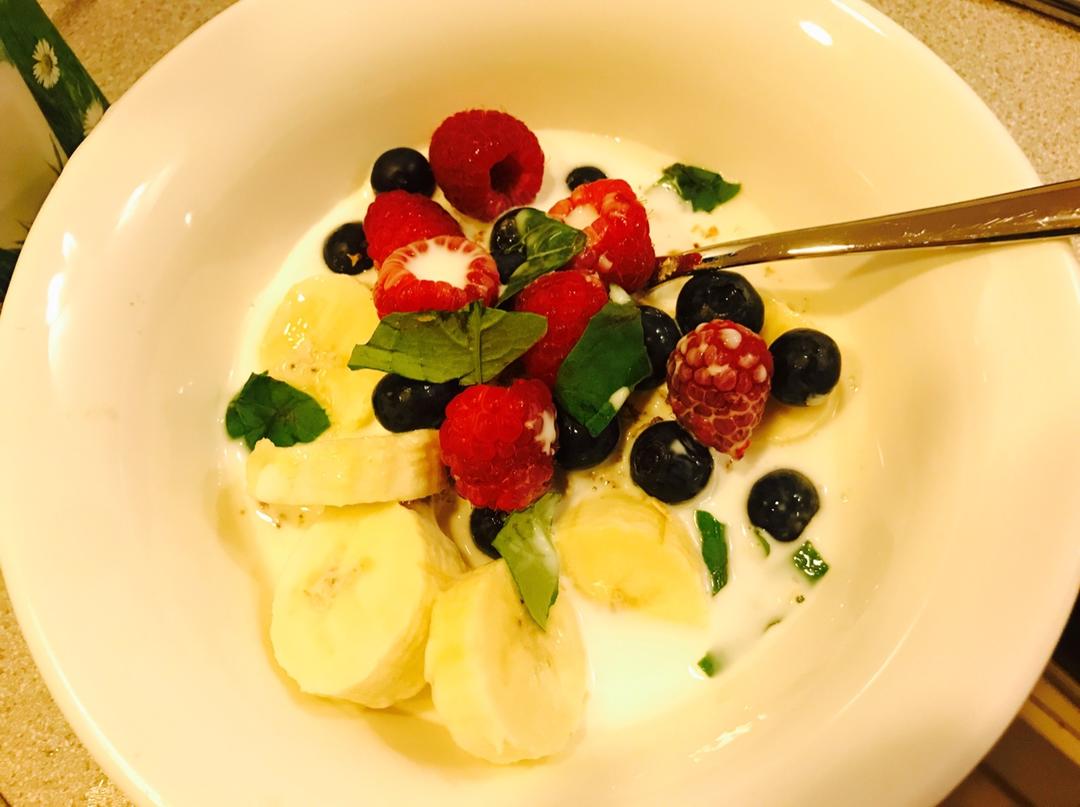 木斯里 (bircher muesli)