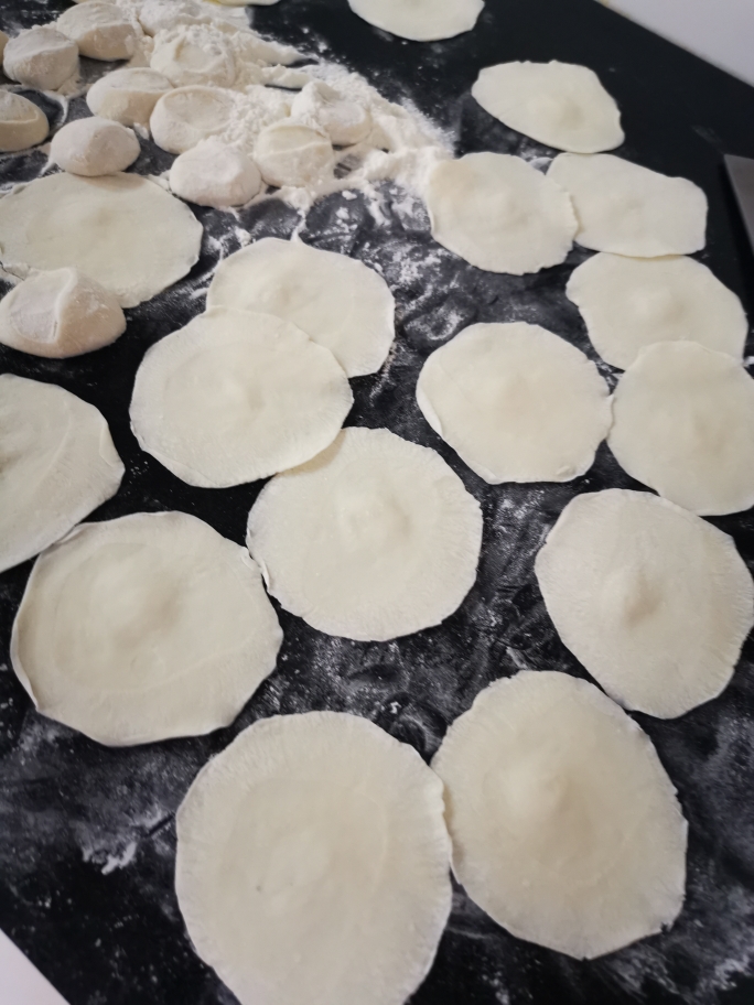 鲜美“榆黄蘑”水饺的做法 步骤10