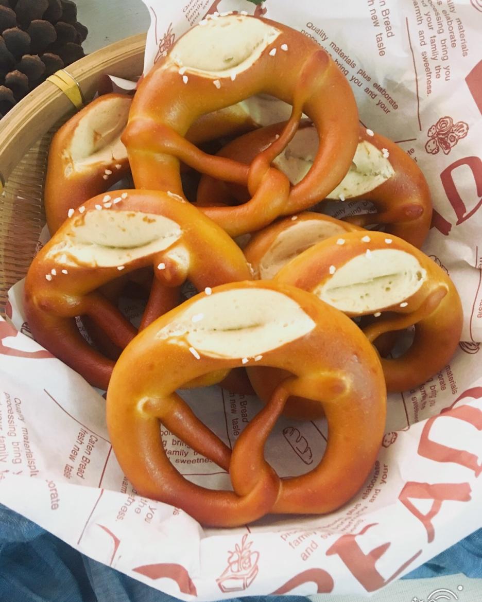 德国碱水面包/普雷节/中国结/绣球/红豆碱水棒/五股辫/六股辫/碱水球