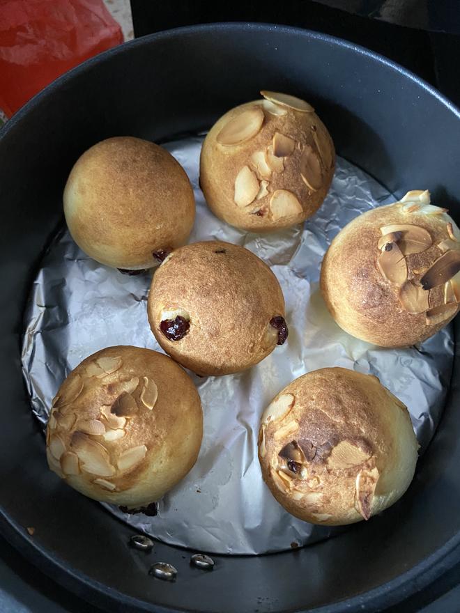 空气炸锅版蔓越莓麻薯球(消耗预拌粉和杏仁片)的做法