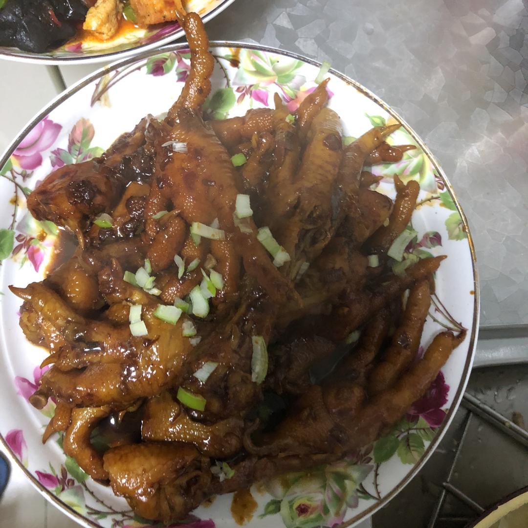 炒鸡爪子