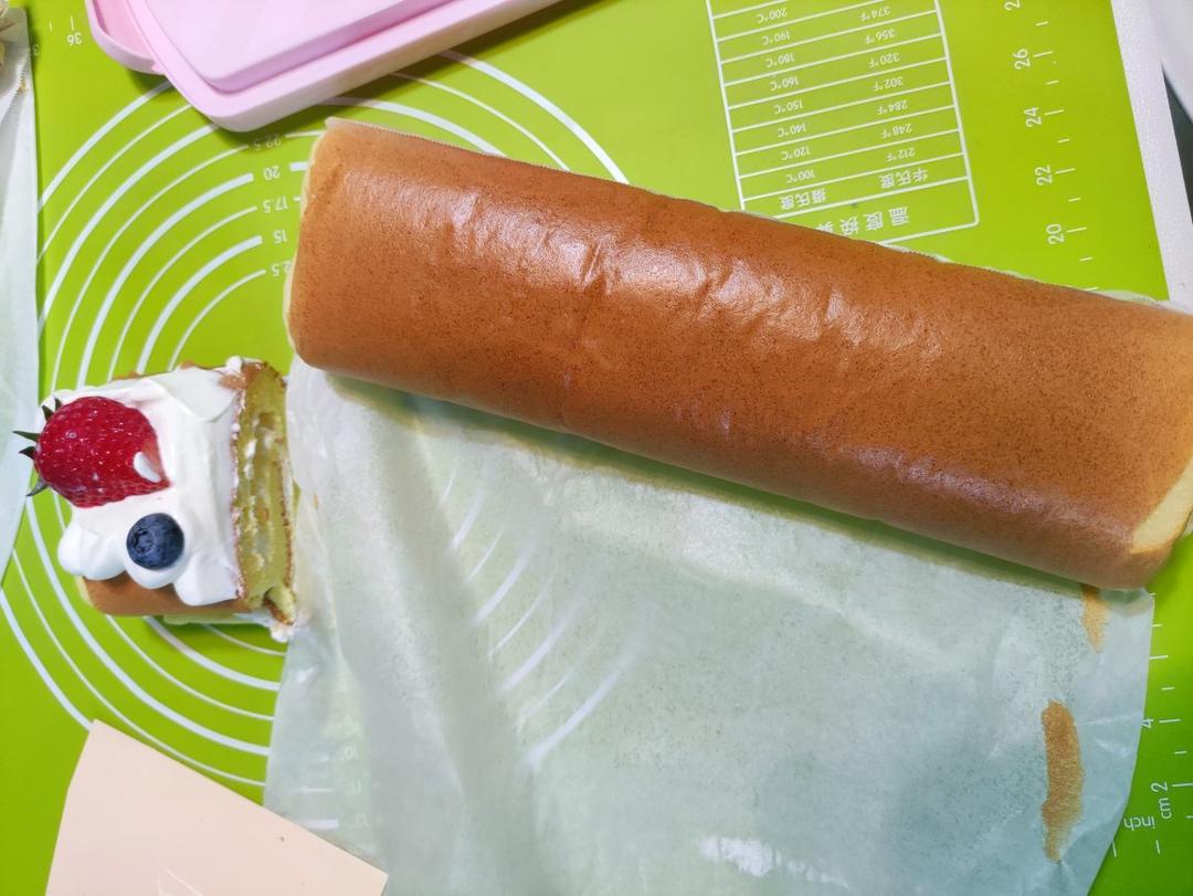 蛋糕卷这样做‼️不掉皮不开裂（小视频食谱）