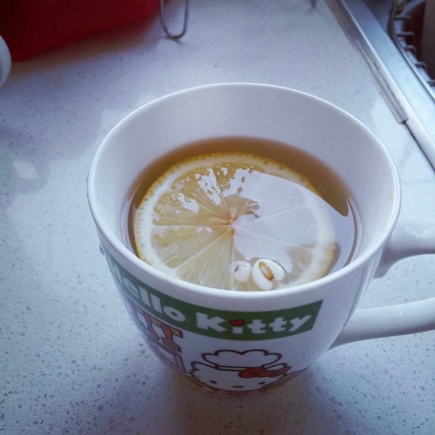 养颜柠檬薏米水