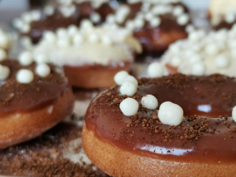 甜甜圈十二连膜蛋糕