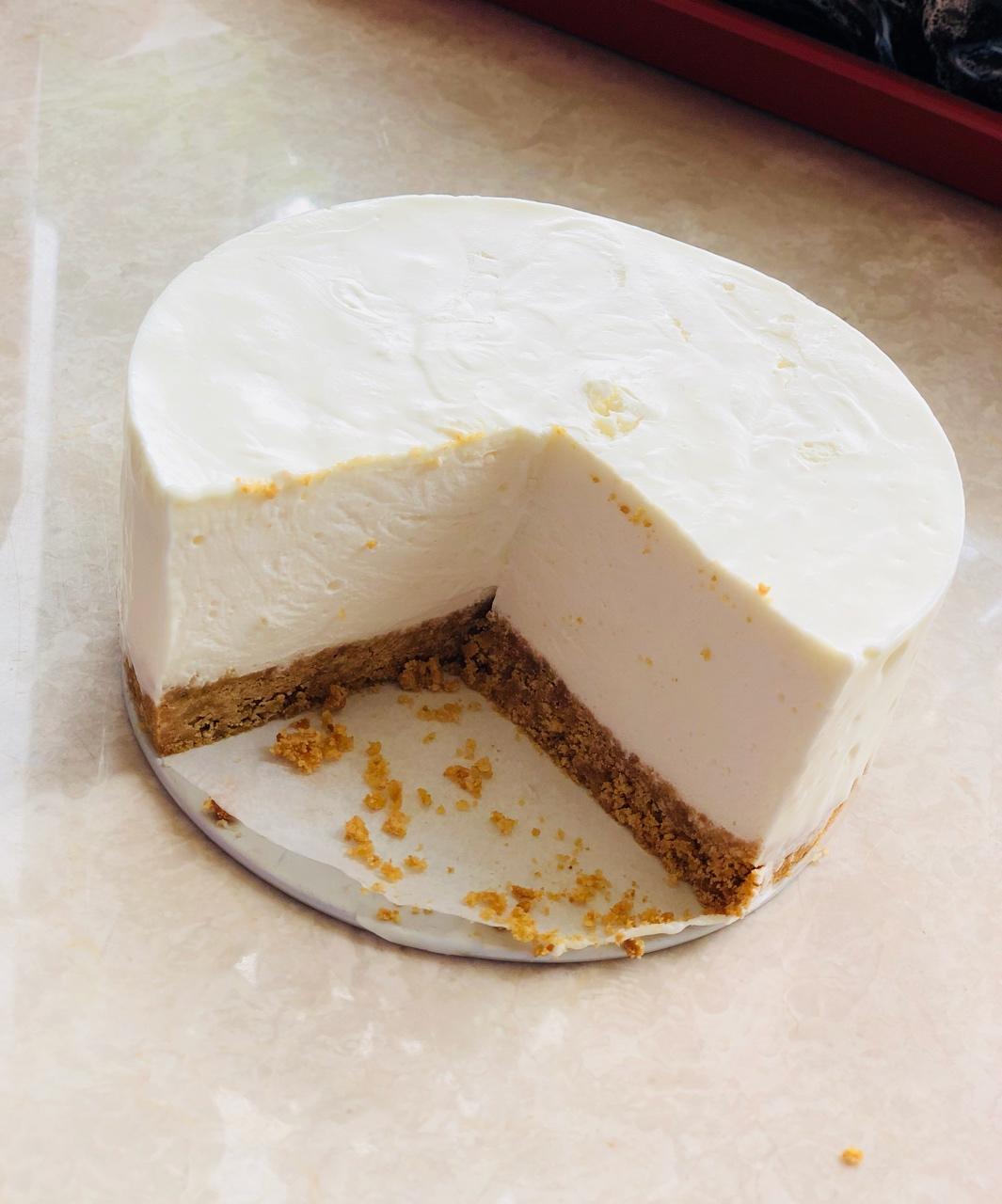 我叫lucia不叫lucy呀做的牛奶芝士慕斯