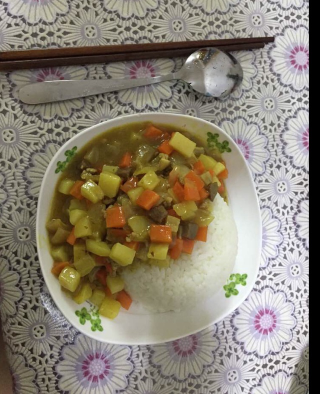 咖喱土豆鸡肉