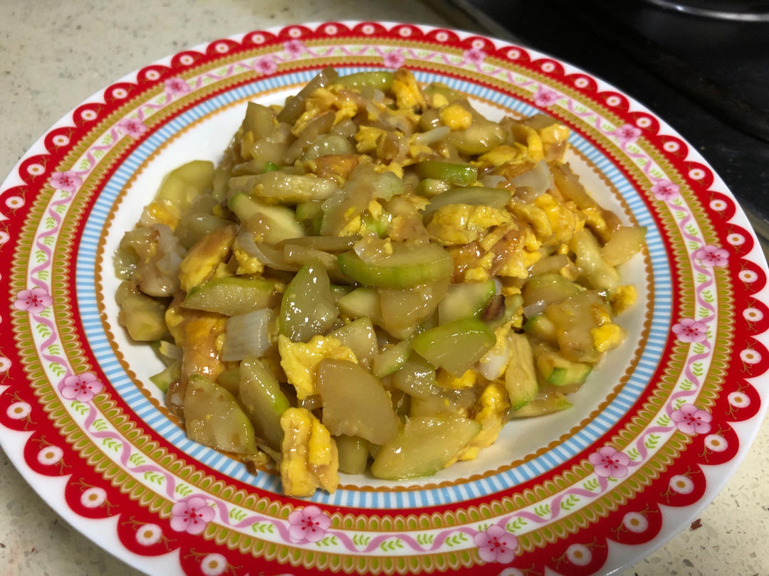 西葫芦炒鸡蛋(从不修图，拒绝夸张)