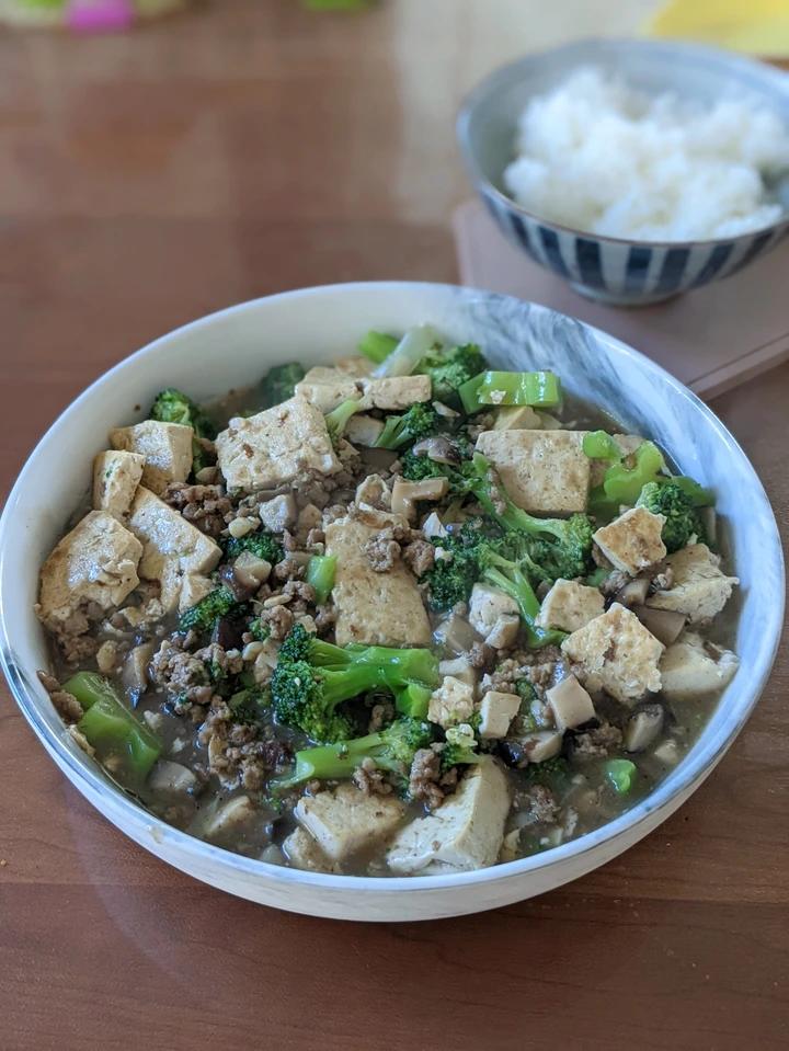 超级下饭的香菇肉沫豆腐
