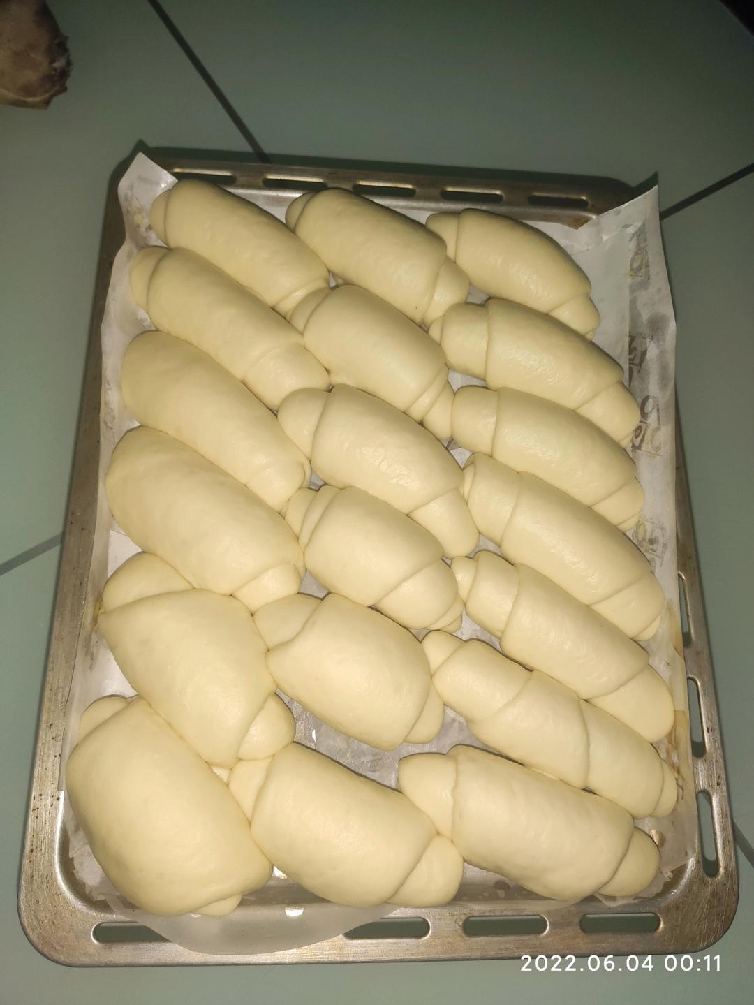 超级拉丝的牛奶面包