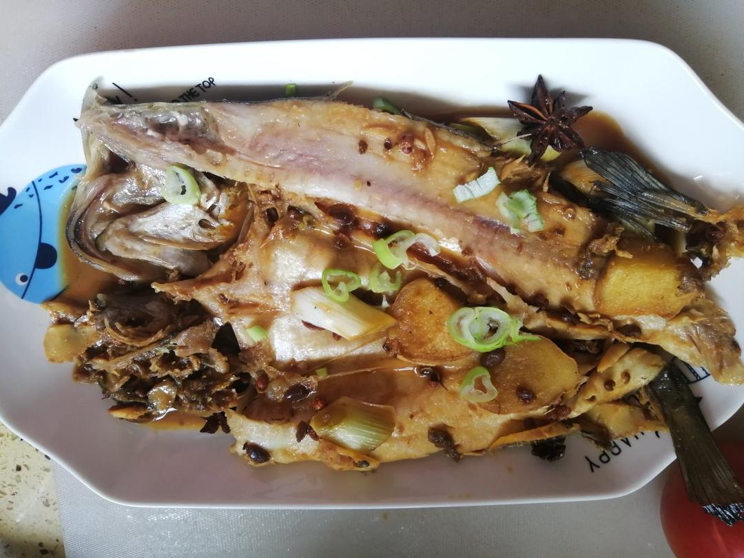 红烧鲈鱼
