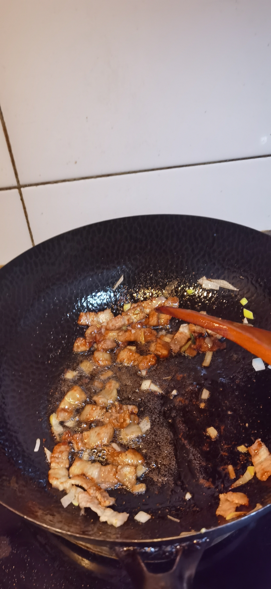 蘑菇炒白菜的做法 步骤4