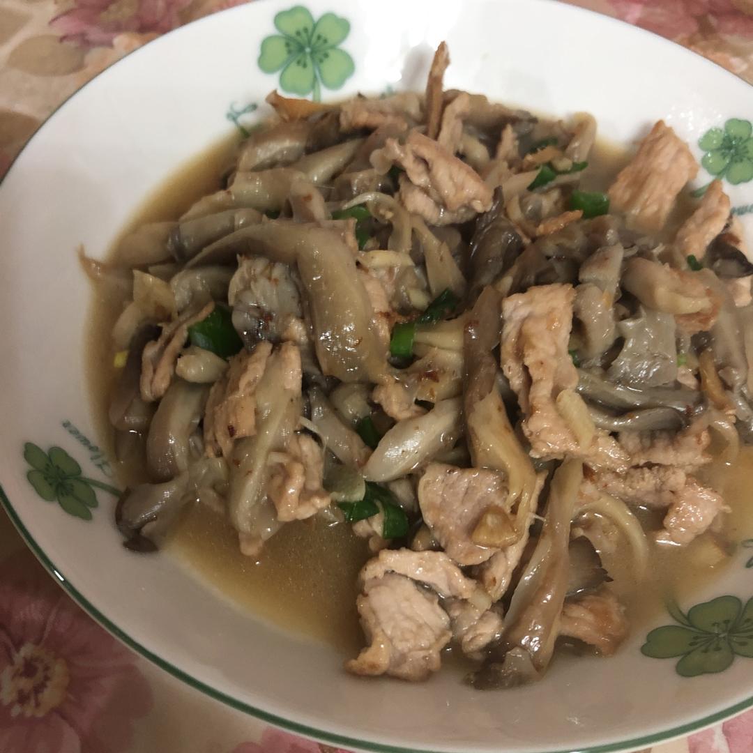 平菇/海鲜菇炒肉