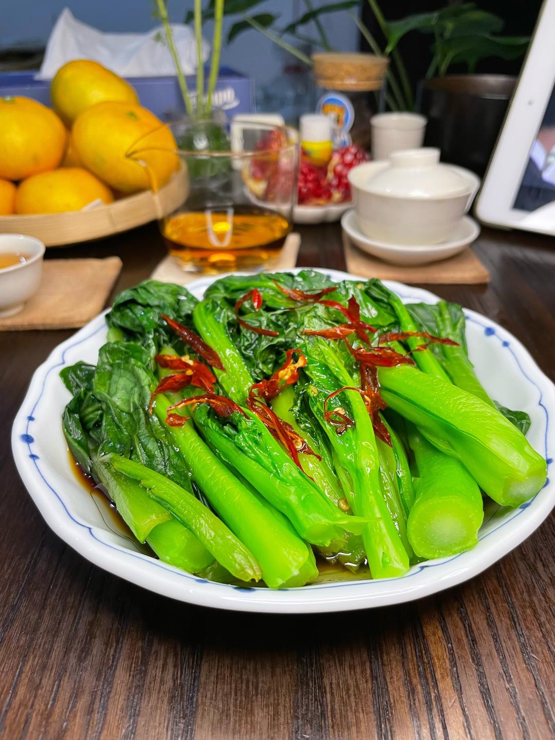 油淋白灼菜心的做法