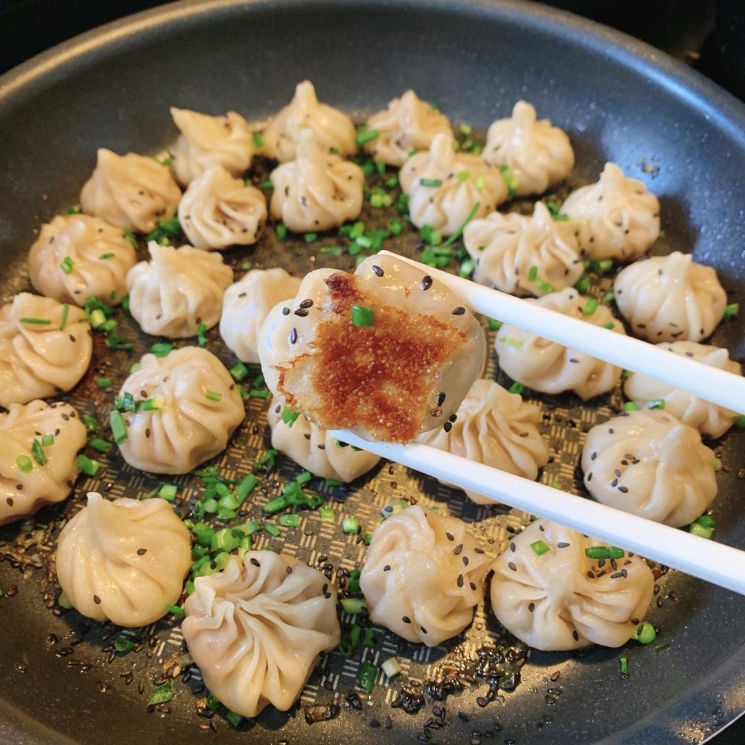 饺子皮版生煎包