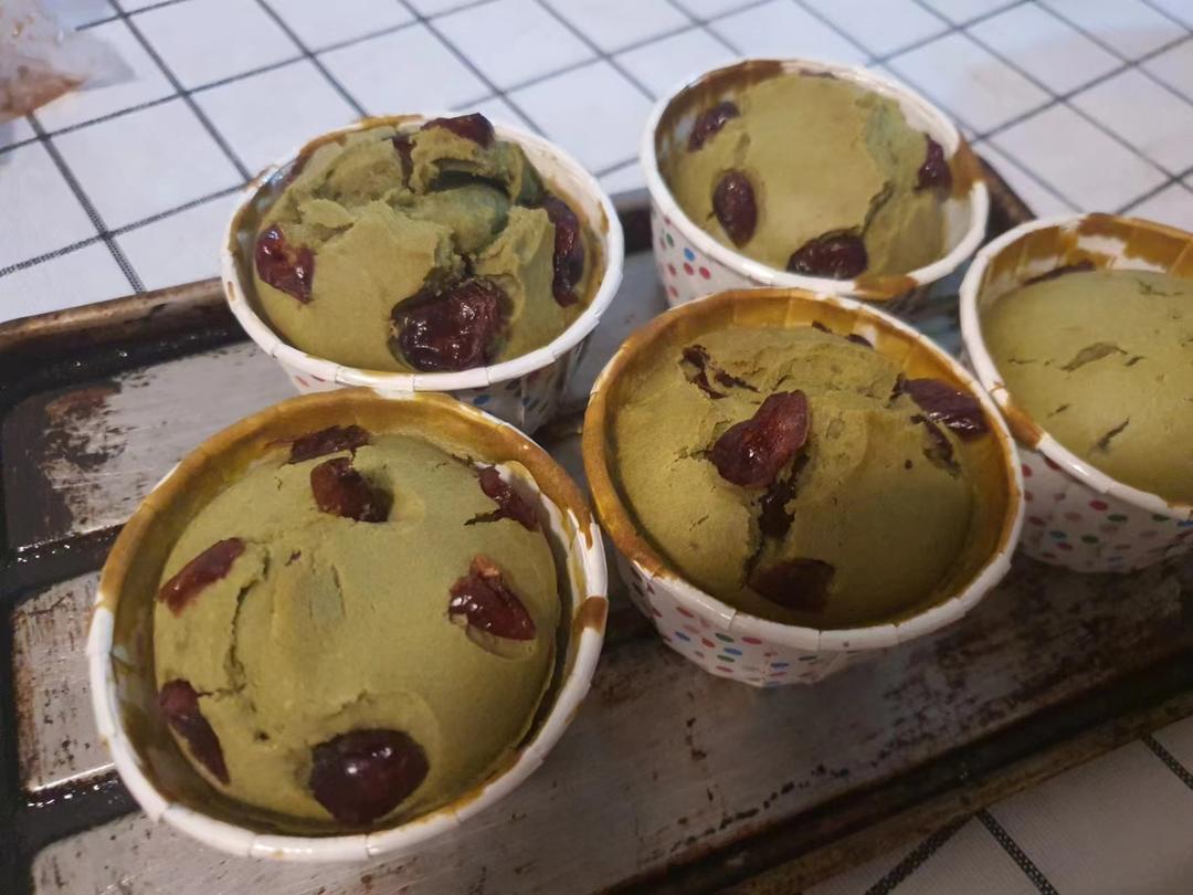 抹茶蔓越莓麦芬～抹茶控不要错过的美味！