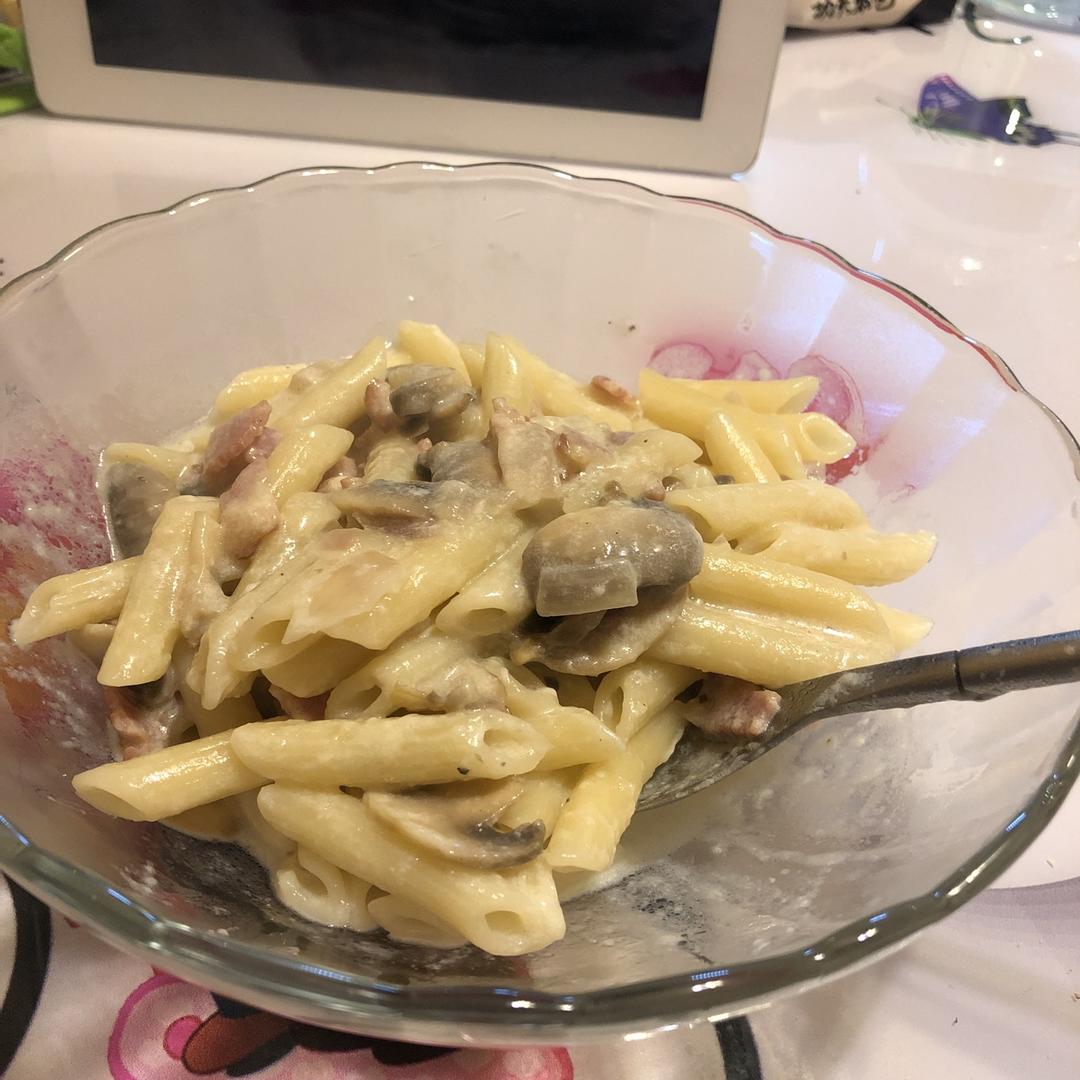 白酱意面