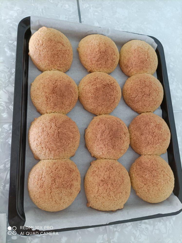 好吃到极致经典脆皮菠萝包