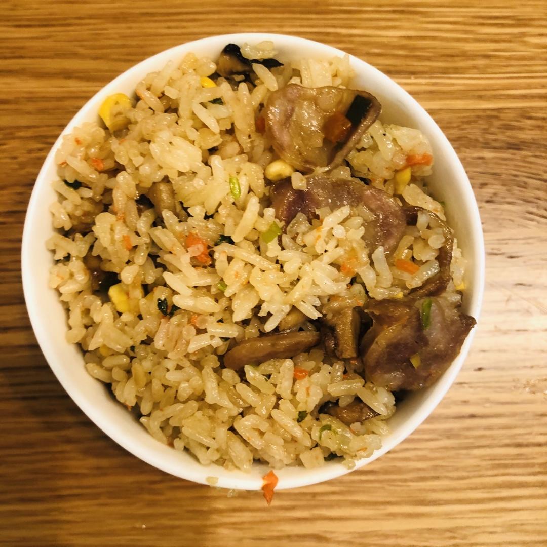 懒人必备～电饭煲腊肠焖饭