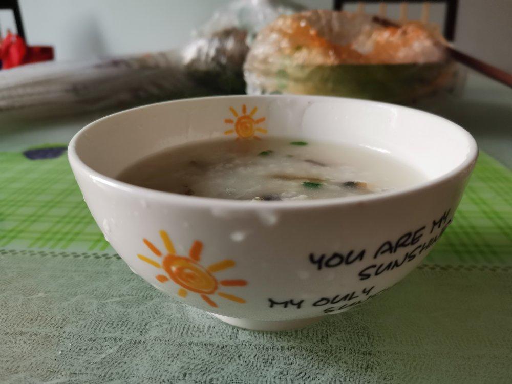 十五分钟快手之香滑皮蛋瘦肉粥(附五分钟电饭煲电压力锅更快捷方法)