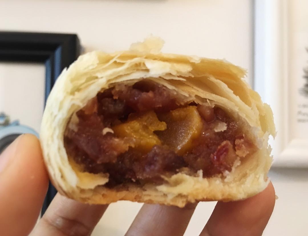 白酥皮云腿月饼