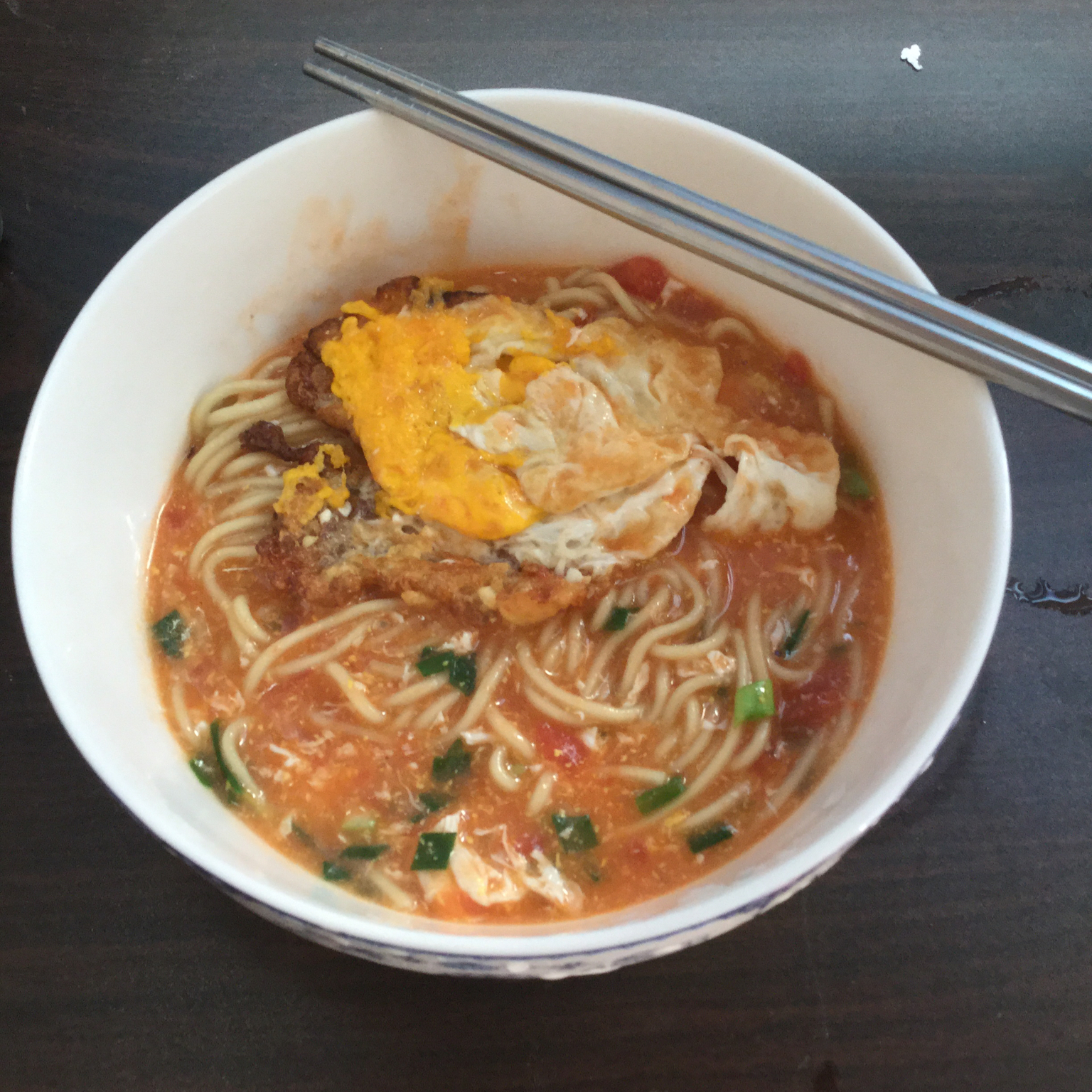 简单早饭西红柿鸡蛋挂面