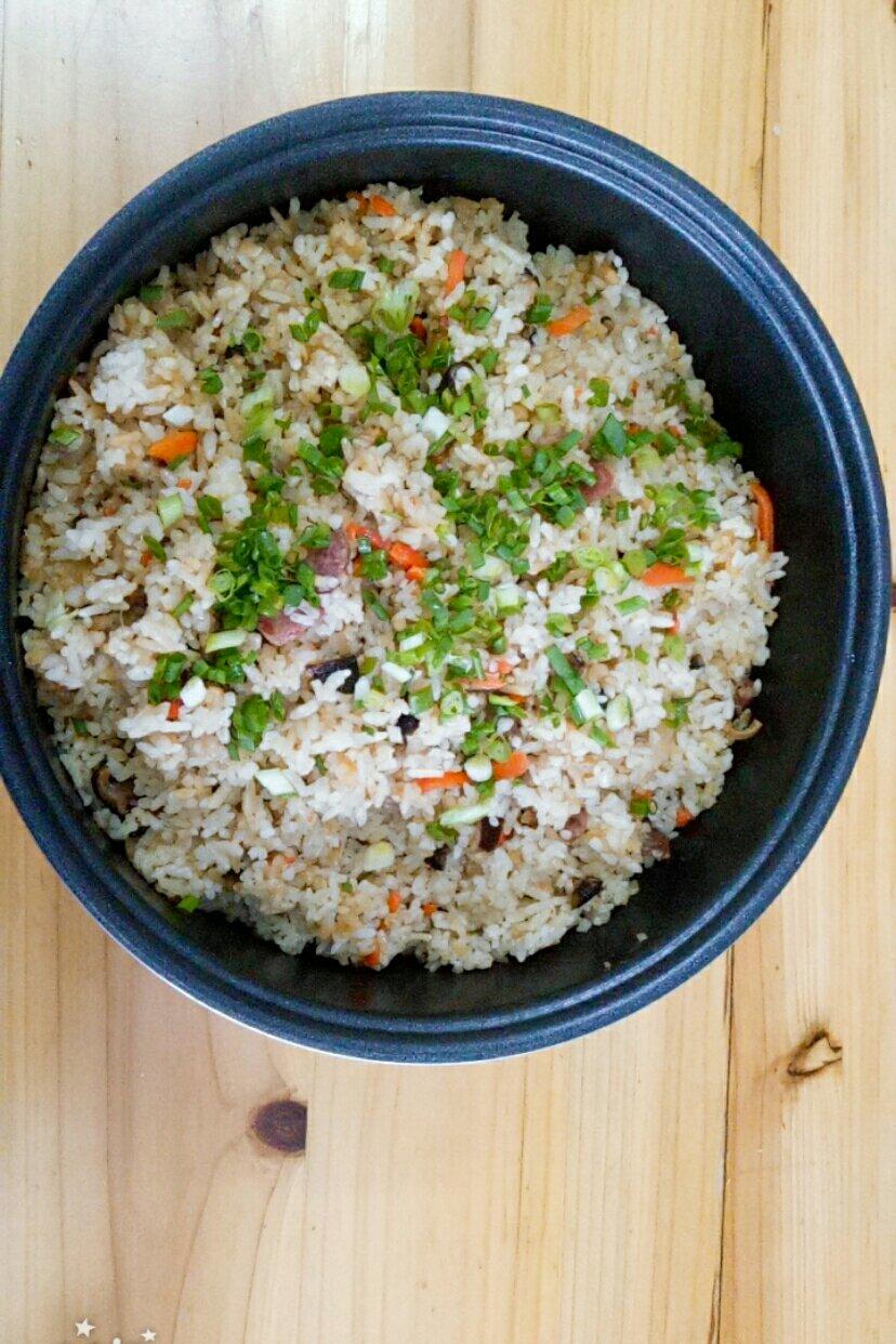 电饭煲香肠焖饭