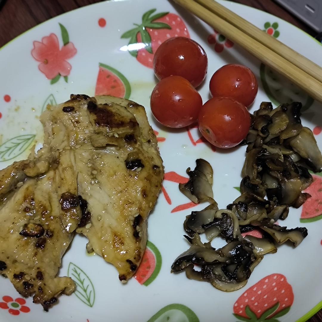 减脂可吃～鲜嫩多汁煎鸡排🍗