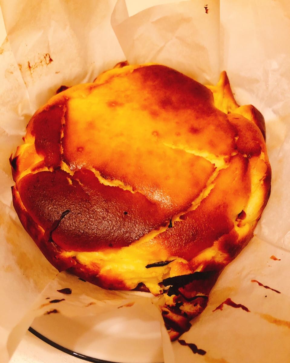 巴斯克式烤芝士蛋糕[超简单][搬运]