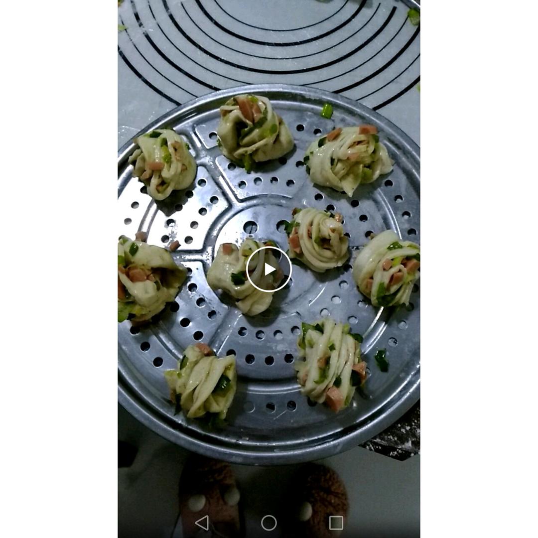 最好吃的火腿葱香花卷—附让葱不变黄的小窍门