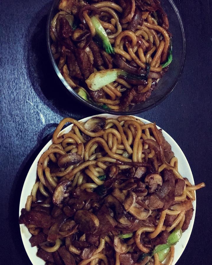 【好吃到舔盘的乌冬面】