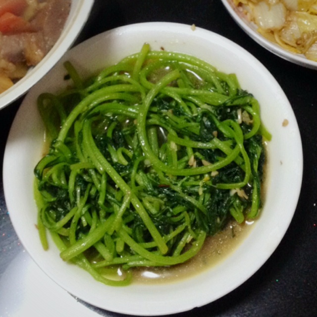 清炒茼蒿