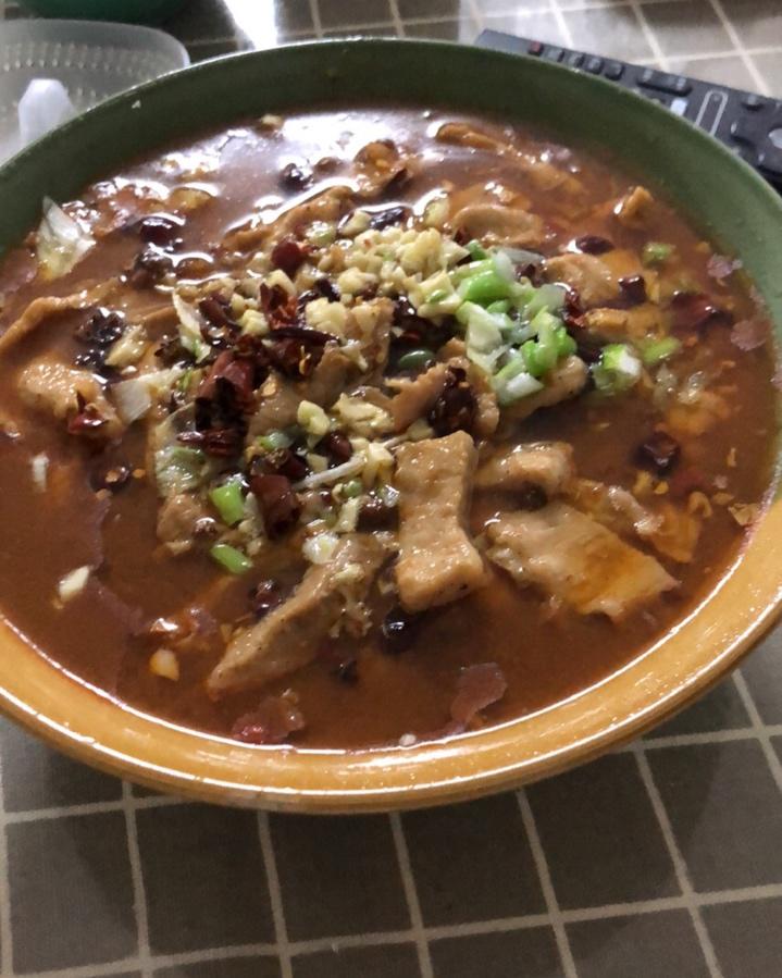 厨师长教你：“水煮肉片”的正宗做法，这味道真的很四川