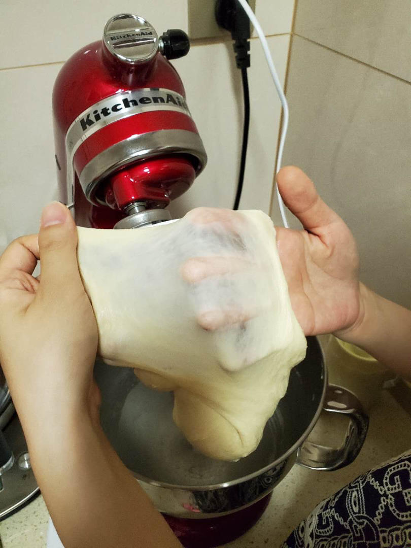 肉松奶酪花环面包