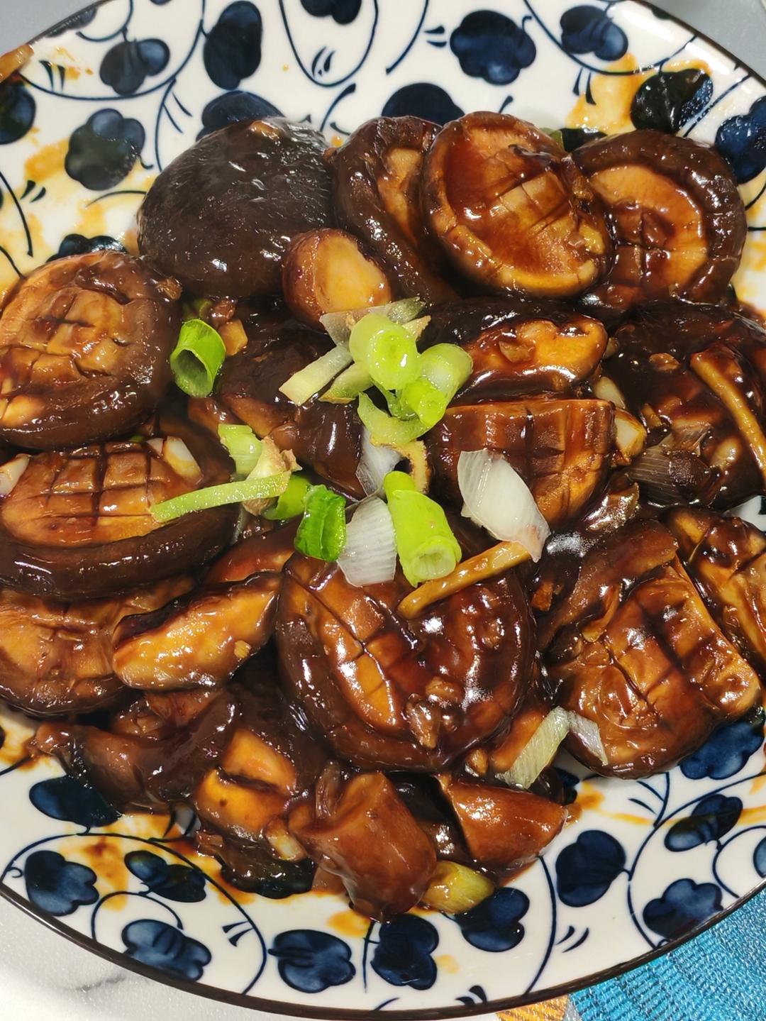 香菇这么做真的太好吃了～超级下饭