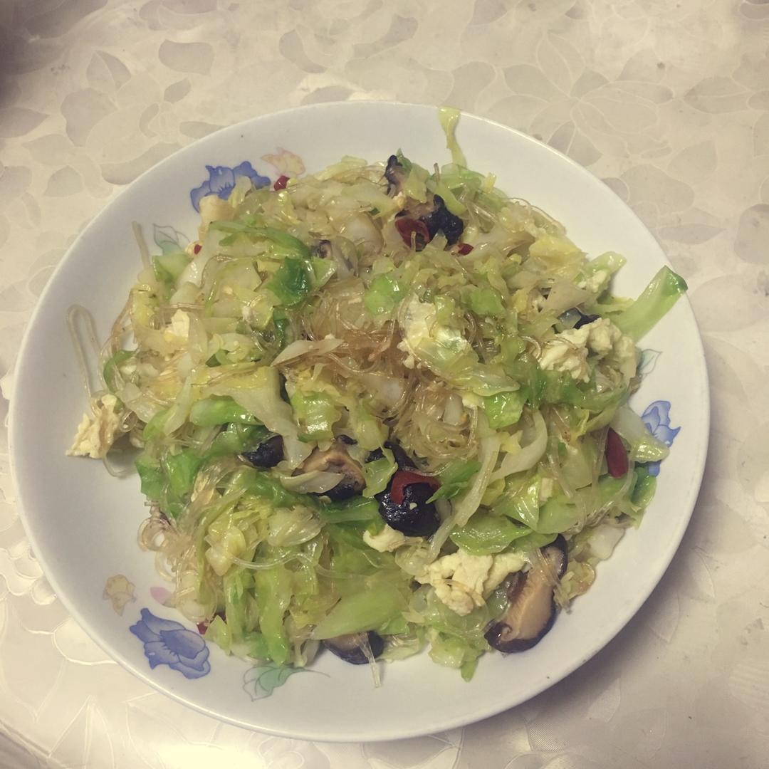 包菜粉丝炒鸡蛋