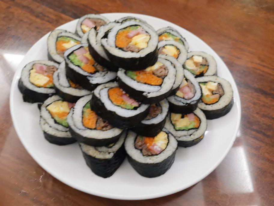 高颜值的紫菜包饭