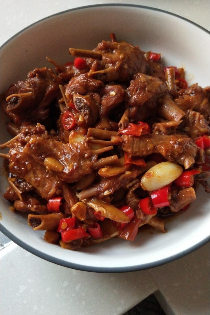 红烧鸭脚翅