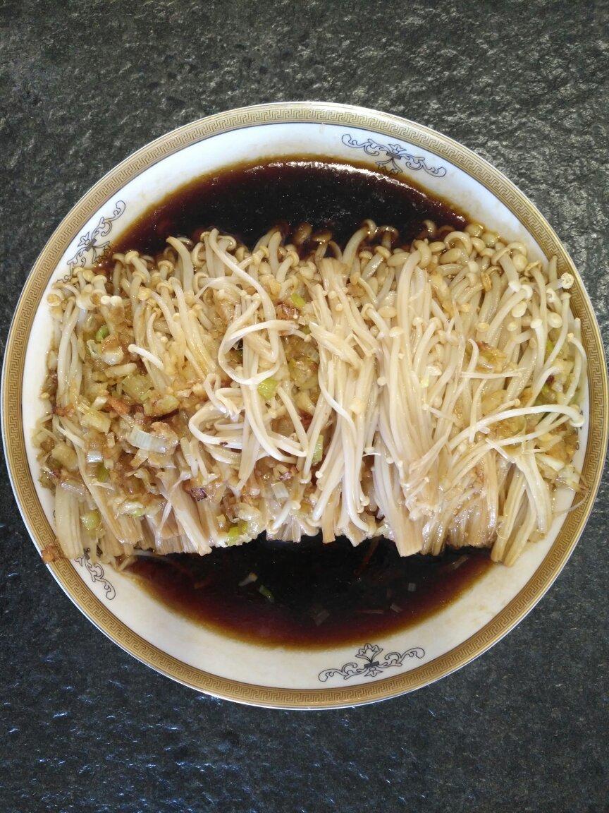 蒜蓉蒸金针菇