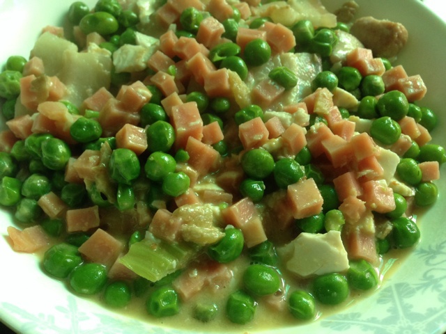 青豌豆炒肉丁