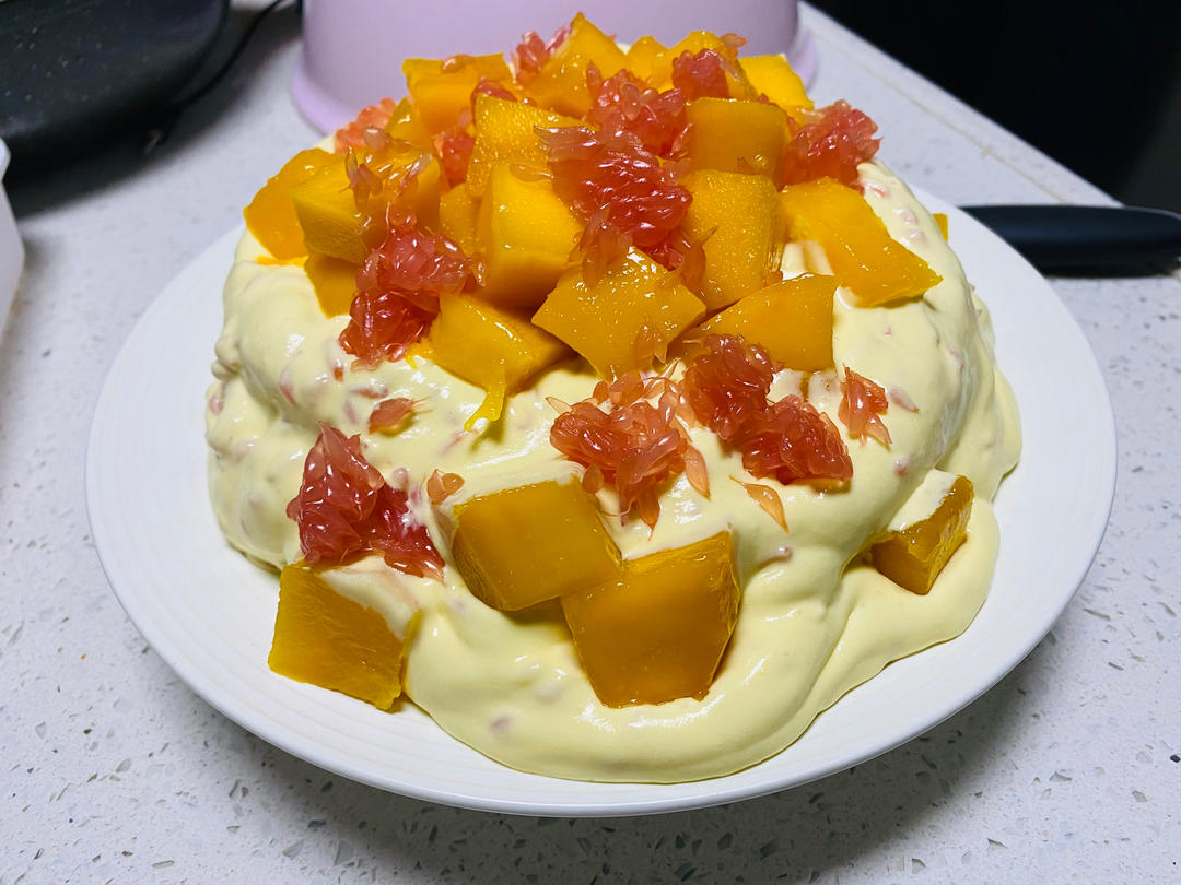 杨枝甘露爆浆蛋糕