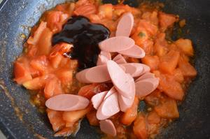 汤汁浓郁的番茄火腿烩饭！一碗不够吃的做法 步骤4