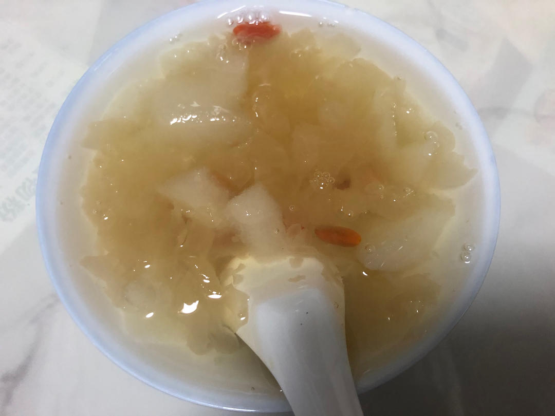 冰糖银耳梨汤