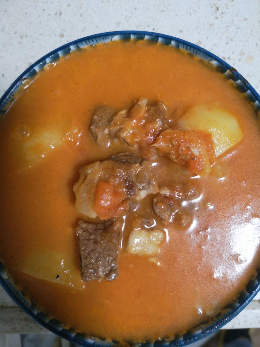 【番茄土豆炖牛腩】