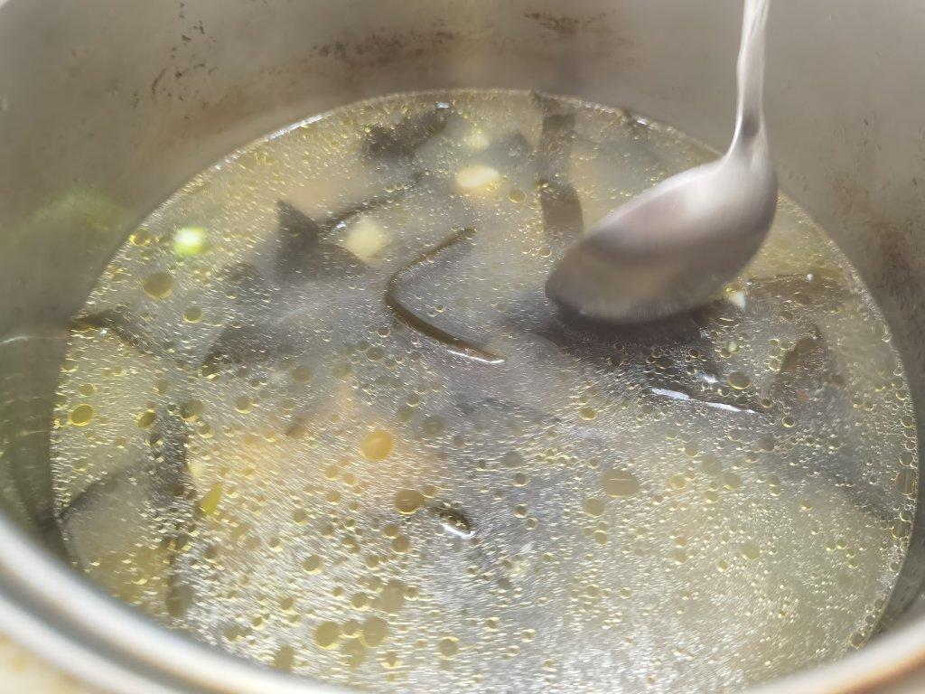 简单好喝的韩式海带汤