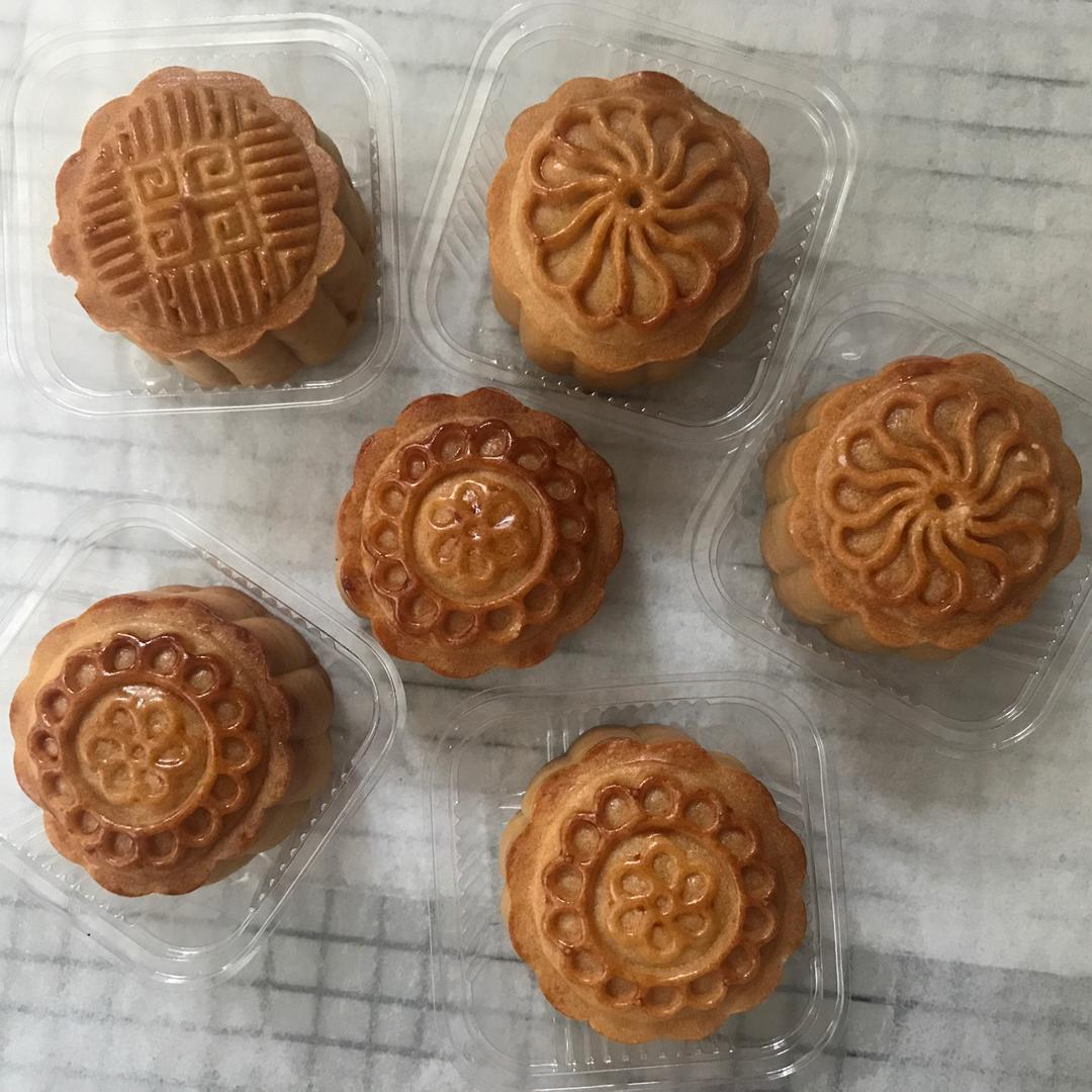 金沙奶黄月饼